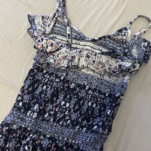Cute dress from aero - Picture 3 of 3